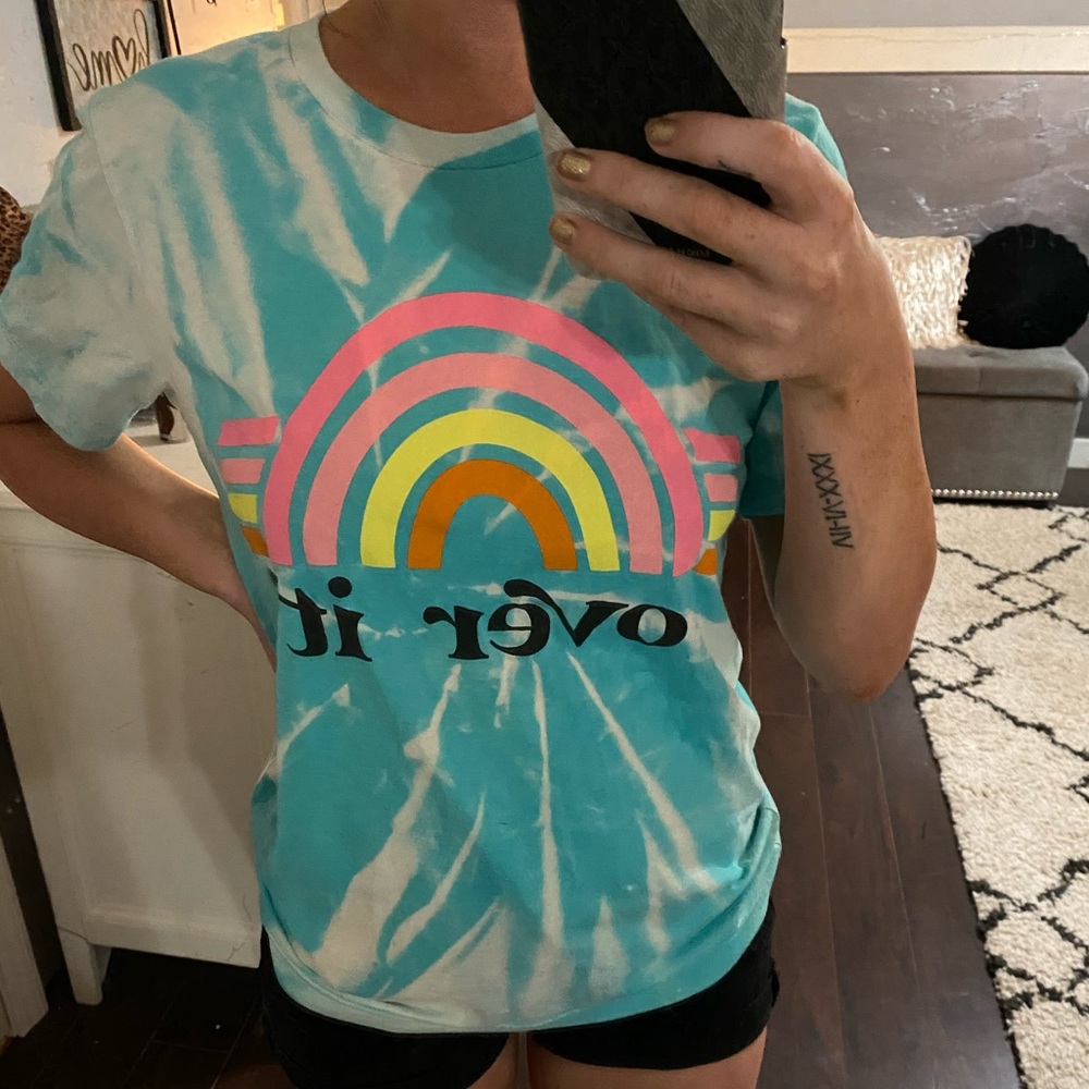 PPTX graphic tee